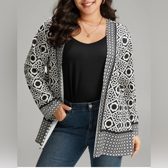 Bloomchic Geometric Print Kimono Jacket - Picture 2 of 12